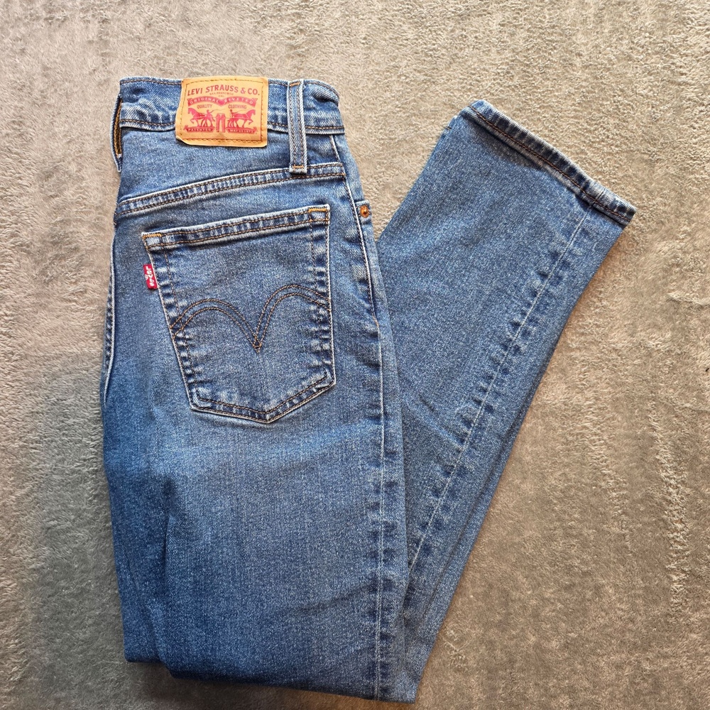 Levi's Wedgie Straight Jeans Womens 25x28 Blue Medium Wash High Rise Denim